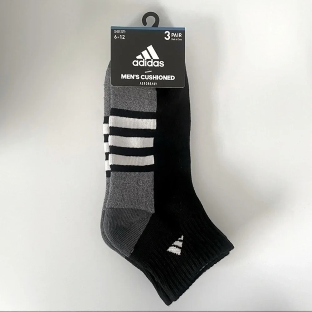 Adidas men’s quarter socks 3 pairs size 6-12 black white gray